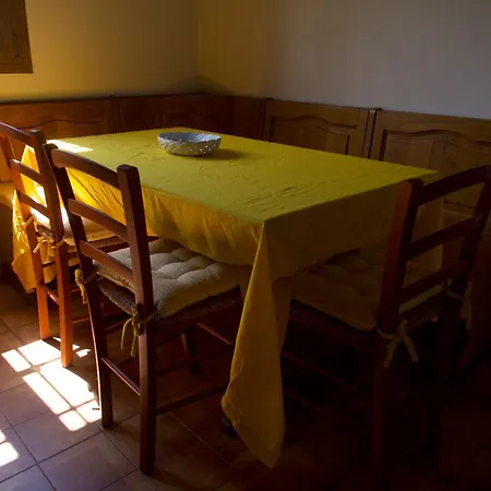Nyaraló Tra Il Mare E I Monti